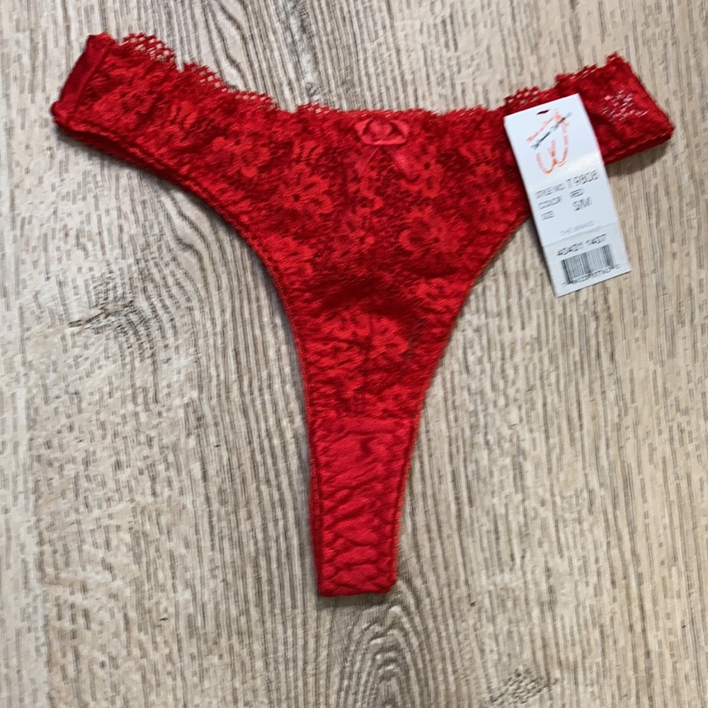 Wonder Wave Size M Thongs